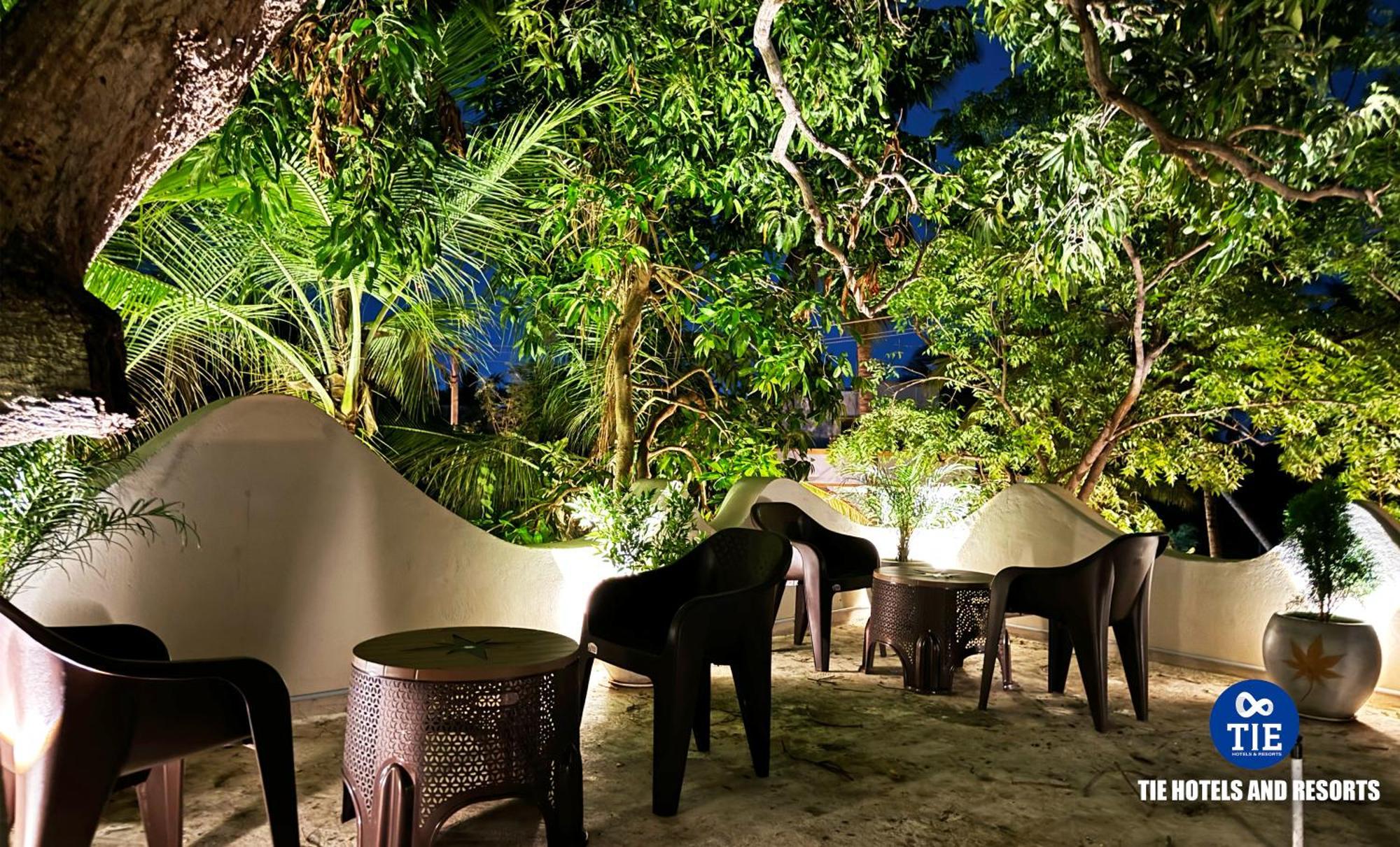 Eden Beach Resort - Tie Hotels & Resorts ปอนดิเชอรี ภายนอก รูปภาพ